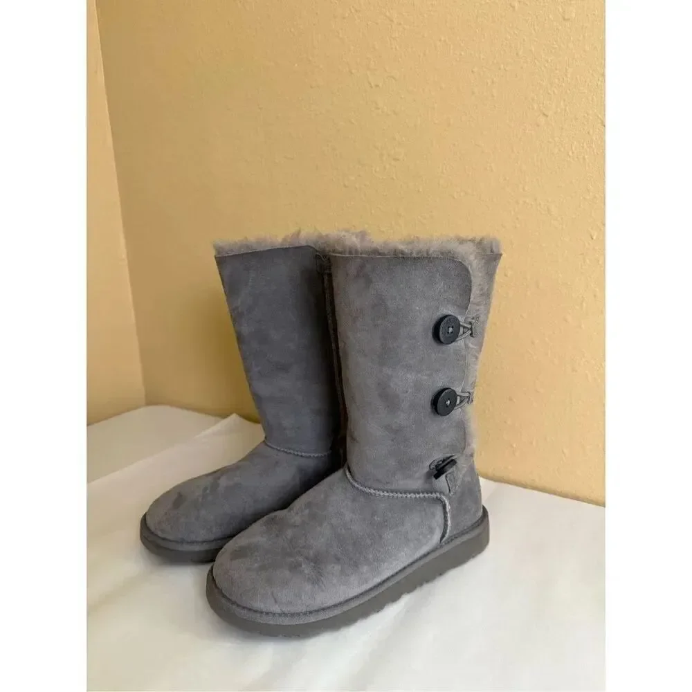UGG Bailey Button Triplet II Boot Color: Grey Size 6